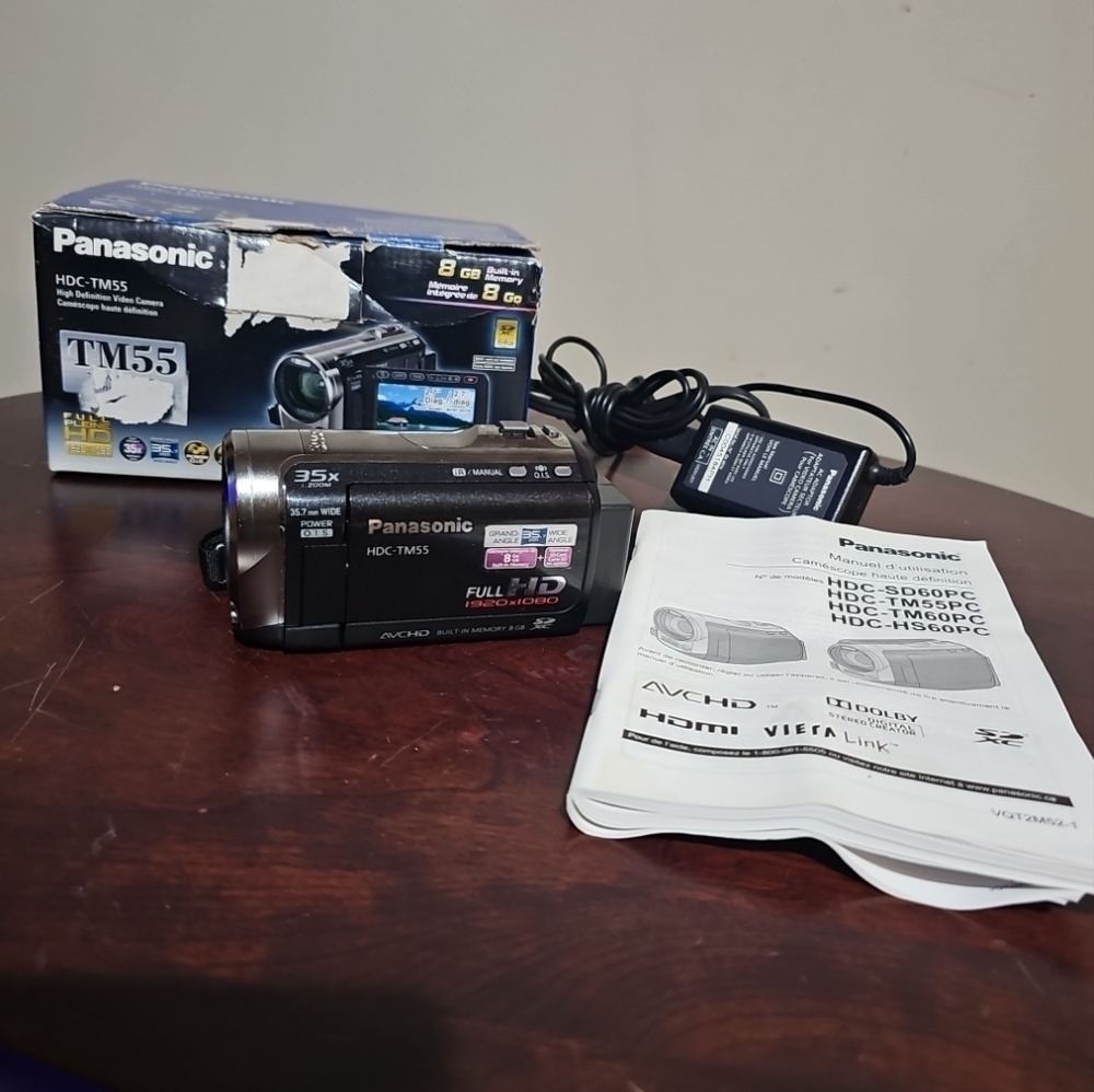 Camcorder‎ Digital Camera Panasonic HDC-TM55 Black 8GB Built in Memory